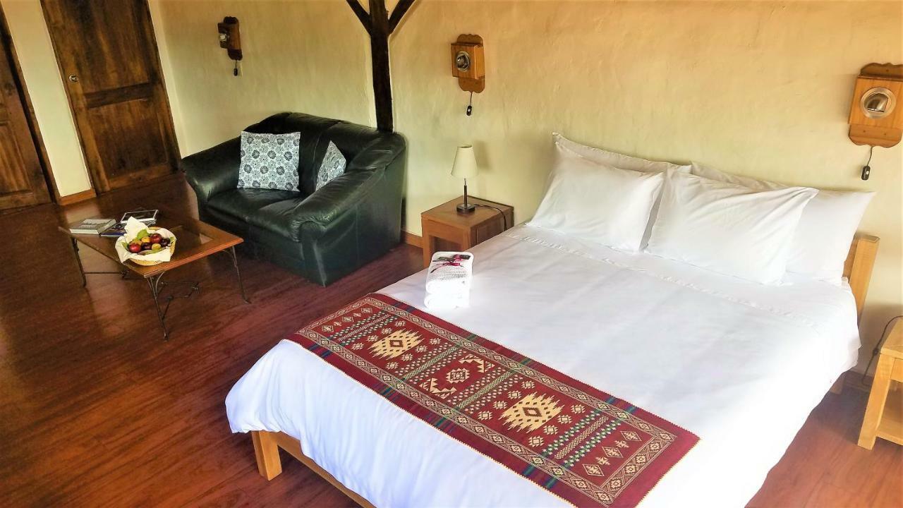 Ilatoa Lodge Quito Exterior photo